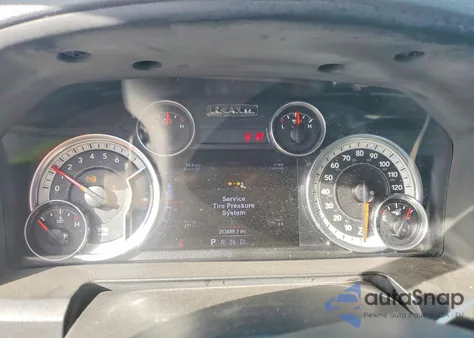 2015 Ram 1500 Slt из США, поврежденный, VIN 1C6RR7LT2FS731044